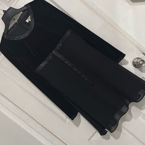 Vintage Kids Black velvet fit and flair long sleeve  dress. For Girls (8-10)